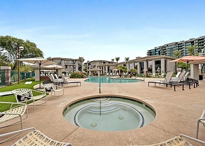 Kierland Dining Pool Hot Tub Gym Shop Dist Apartment *